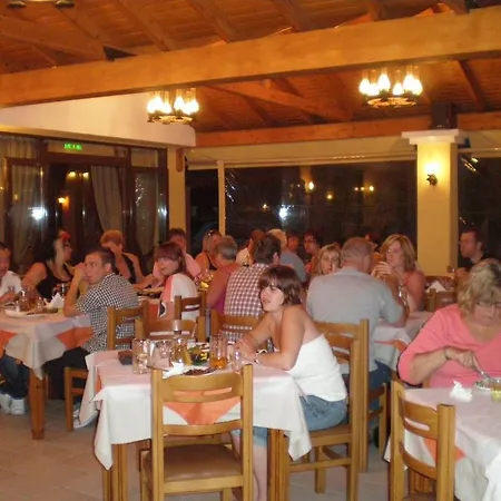 Tzevenos Apts Hotel