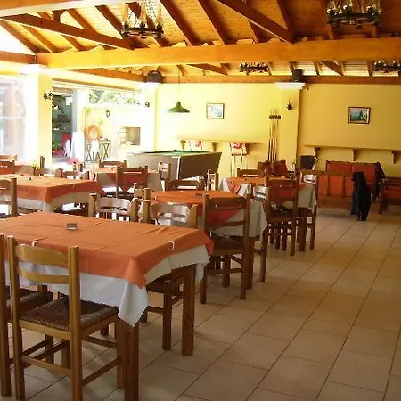 Hotel Tzevenos Apts Corfu (city)